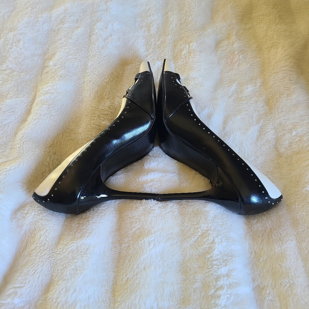Vintage Fredericks of Hollywood Pumps - Picture 5 of 9